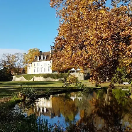 ホテル Chateau De Rigny 3*