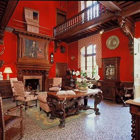 Chateau De Rigny ホテル