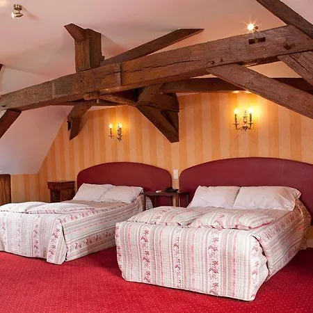 Chateau De Rigny 3*