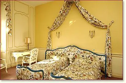 Chateau De Rigny 3* グレー